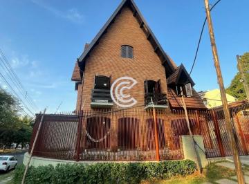 Casa · 360m² · 4 Quartos · 3 Vagas · Sobrado à venda em CAMPINAS, JARDIM PROENCA I, com 4 quartos, com 360 m²