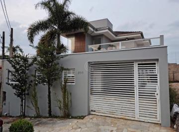 Casa · 205m² · 3 Quartos · Casa à venda em Valinhos, Loteamento Residencial Nova Itália, com 3 quartos, com 205 m²