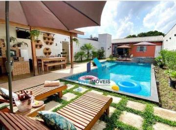 Casa · 240m² · 4 Quartos · 4 Vagas · Casa Ampla com Piscina, Área Gourmet e 4 Quartos em Terreno de 380 m²