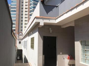 Casa · 480m² · 3 Quartos · 4 Vagas · Casa espaçosa para aluguel na tranquila Vila Regente Feijó, SP