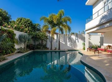 Foto 01 · Imóvel de luxo em condomínio, 4 quartos, 4 suítes, 3 salas, 6 banheiros, 4 vagas - 416,00 m² de área