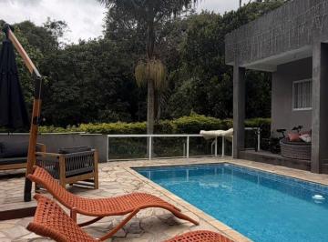 Casa · 225m² · 3 Quartos · 4 Vagas · Casa à venda - em Terra Preta