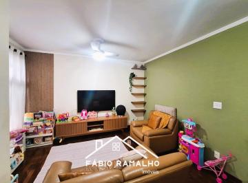 Casa · 260m² · 1 Quarto · 2 Vagas · Casa à Venda em Vila Pompéia, São Paulo - Conforto e Tranquilidade