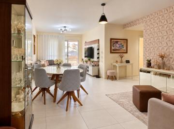 Apartamento · 93m² · 3 Quartos · 1 Vaga · Apartamento com 3 dormitórios, suíte e andar alto no Canto/Balneário