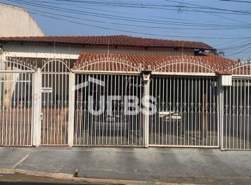 Casa · 187m² · 3 Quartos · 5 Vagas · Casa 187m2 l 3 quartos sendo 1 suíte l 05vagas cobertas l Setor Sul
