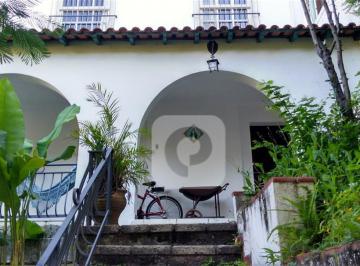 Casa · 405m² · 6 Quartos · 3 Vagas · Casa com 6 Quartos em Santa Teresa – Oportunidadepróximo ao Largo dos Guimarães