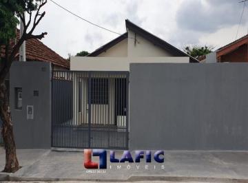 Casa · 75m² · 3 Quartos · 2 Vagas · Casa Padrão em São Carlos