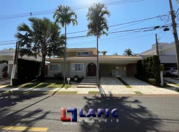 Casa · 290m² · 3 Quartos · 6 Vagas · Casa Padrão em São Carlos