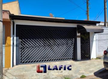 Casa · 132m² · 3 Quartos · 2 Vagas · Casa Padrão em São Carlos