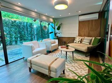e2305965baaf9415645c8ec471cae4f92a2ae971 · Casa elegante c/ 5 quartos e área gourmet em terreno de 1.000 m² no Vieiralves - Manaus/AM