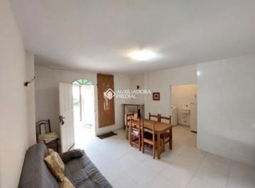 Casa · 80m² · 3 Quartos · 2 Vagas · Auxiliadora Predial aluga Casa residencial com 100m²! 3 dormitórios no norte da ilha