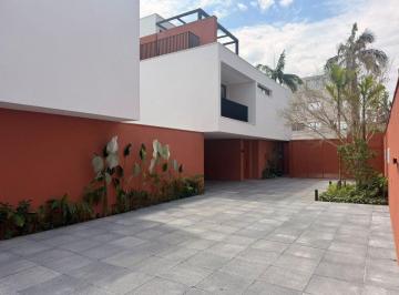 Casa de 4 quartos, São Paulo · Casa de 447 m² com 4 suítes à venda em Moema
