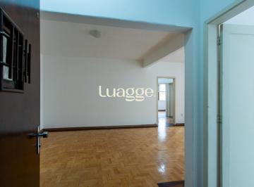 Apartamento · 95m² · 3 Quartos · Apartamento com 3 dormitórios no bairro Menino Deus