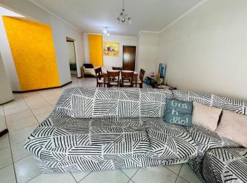 Apartamento de 3 quartos, Itapema · Apartamento de 175 m² com 3 quartos para aluguel em Meia Praia