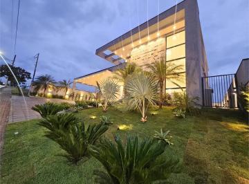 Imagem Principal · Casa alto padrão em condomínio com 4 Suítes, 4 salas, área gourmet, piscina, lavanderia, quintal, 8