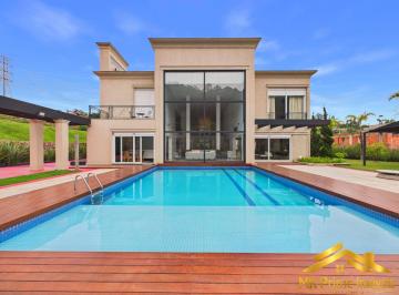 Casa · 1400m² · 4 Quartos · 20 Vagas · Casa Tamboré 1 - Um Verdadeiro Refúgio de 3.800M²