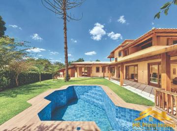 Casa · 330m² · 3 Quartos · 2 Vagas · Cond. Vila de São Fernando - Zero Km - 3 sts, piscina, varanda gourmet!