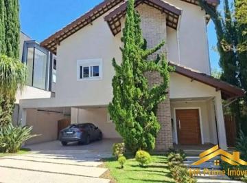 Casa · 342m² · 3 Quartos · 4 Vagas · Cond. Reserva Vale Verde - 3 suítes, gourmet, piscina!