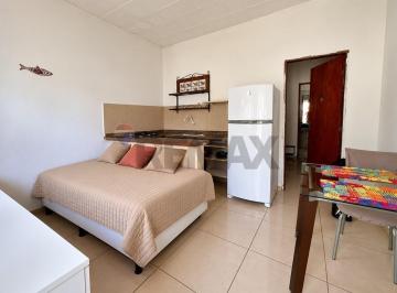 Casa · 30m² · 1 Quarto · À venda apartamento a 200 metros da Praia de Tucuns, Búzios