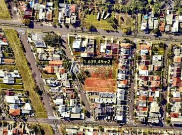 ece4ae78c888f3919996c286 · Terreno amplo