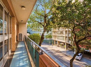 Apartamento · 178m² · 4 Quartos · 2 Vagas · Apartamento à Venda com 4 Dormitórios, 171 m², Sacada e 2 Vagas no Centro Histórico de Porto Alegre