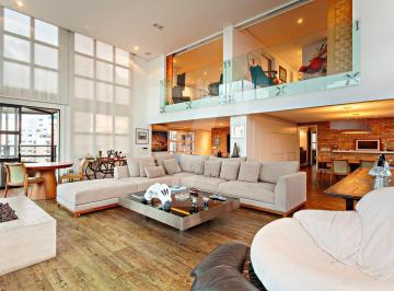 Apartamento · 494m² · 3 Quartos · 6 Vagas · Cobertura duplex reformada com pé-direito duplo e lazer privativo