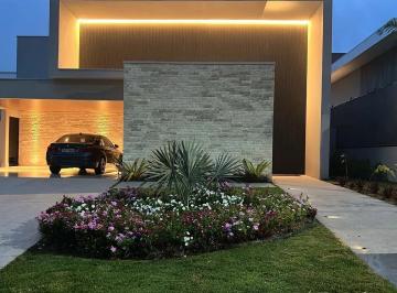 Casa · 335m² · 4 Quartos · 4 Vagas · Casa em condomínio à venda com 335 m² e 4 suítes no Valle do Canaã em Marília