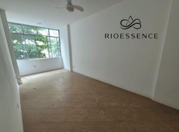 Apartamento · 50m² · 1 Quarto · 1 Vaga · Apartamento quarto e sala, frente e sol da manhã, com vaga em Copacabana.