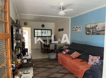 Casa · 174m² · 4 Quartos · 3 Vagas · Casa à venda com 4 quartos e 2 suítes no bairro Vila Barcelona, Sorocaba