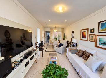 Casa · 200m² · 6 Quartos · 2 Vagas · Casa à venda, 6 quartos, 3 suítes, 2 vagas, Treze de Julho - Aracaju/SE