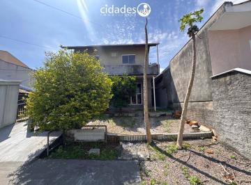 Casa · 70m² · 2 Quartos · 1 Vaga · Casa para para aluguel no bairro Forquilhas Leste