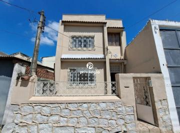 Casa · 46m² · 1 Quarto · Excelente Oportunidade no Sampaio! Casa de 1 Quarto – 46 m² e Sol da Manhã