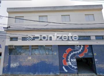 Comercial · 250m² · Prédio Comercial à Venda em Santa Terezinha, Santo André 