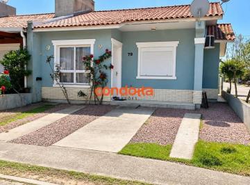 8a94d09697ece8ce53f44159168dd6c389ebe80e · Casa com 3 dormitórios para alugar, 72 m² por R$ 4.247,00/mês - Hípica - Porto Alegre/RS