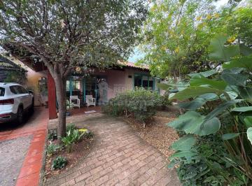 Casa · 450m² · 3 Quartos · 3 Vagas · Casa diferenciada no Jardim Nazareth de 3 dormitórios