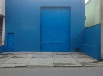 Comercial · 262m² · 1 Vaga · Galpão - General Carneiro 262m²