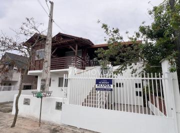 Casa · 87m² · 2 Quartos · 1 Vaga · Imóvel mobiliado para LOCAÇÃO ANUAL