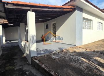 Casa · 116m² · 3 Quartos · 3 Vagas · CASA COM QUINTAL AMPLO E POTENCIAL DE DESMEMBRAMENTO