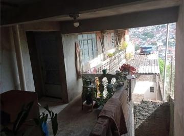 Imagem Principal · Terreno com 6 casas em 293m² de área total.