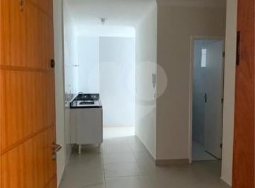 Imagem Principal · Apartamento com 30m² e 2 dormitórios.