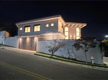 Imagem Principal · Casa alto padrão, 4 Suítes, 2 salas, lavabo, 5 banheiros, cozinha, área gourmet, piscina, lavanderia