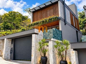 ou3yee2ywm5mmeyyjyyzgzl_md · Casa de Luxo com Piscina Privativa e 3 Suítes no João Paulo, Florianópolis