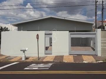 Casa · 20m² · 3 Quartos · 3 Vagas · Casa em Jardim Progresso, Marília/SP de 20m² 3 quartos para locação R$ 2.500,00/mes