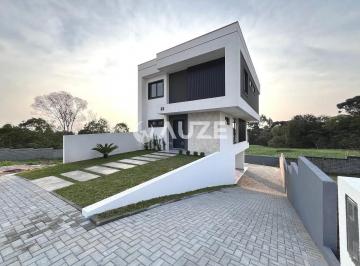 Casa · 292m² · 3 Quartos · 4 Vagas · Sobrado em Butiatuva, Campo Largo/PR de 292m² 3 quartos à venda por R$ 1.340.000,00