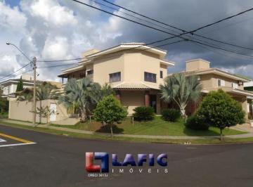 Casa · 300m² · 4 Quartos · 4 Vagas · Casa Padrão em São Carlos