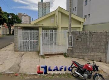 Casa · 255m² · 3 Quartos · 3 Vagas · Casa Padrão em São Carlos