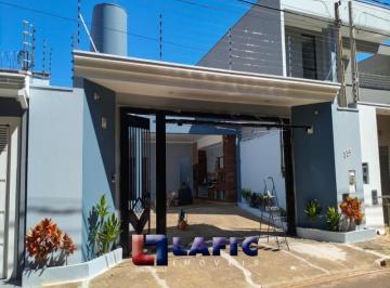 Casa · 179m² · 3 Quartos · 3 Vagas · Casa Padrão em São Carlos