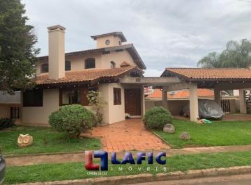 Casa · 458m² · 4 Quartos · 8 Vagas · Casa Padrão em São Carlos