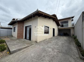 Casa · 219m² · 3 Quartos · 4 Vagas · Casa no bairro Tabuleiro com terreno, área de festas e apartamento para renda extra!