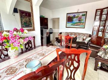 Photo 1 · Casa à Venda - Jardim Presidente Dutra, 2 Quartos, 250 m2